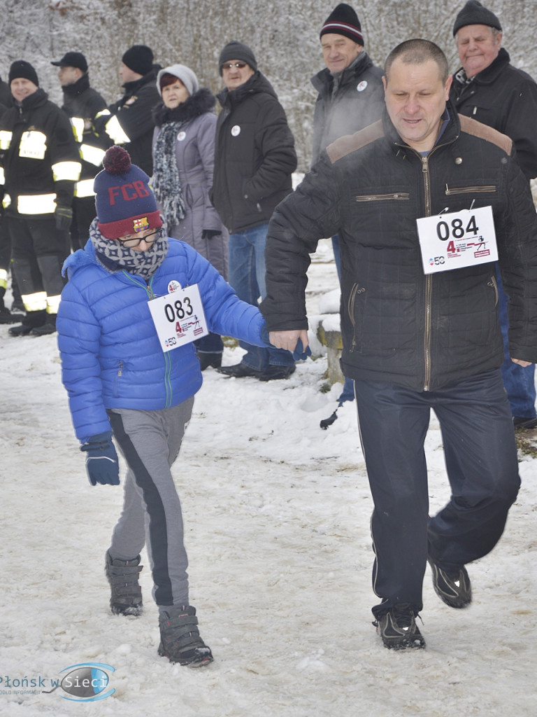 Ruszyli biegiem na pomoc, pomni powstańczej historii [FOTORELACJA]