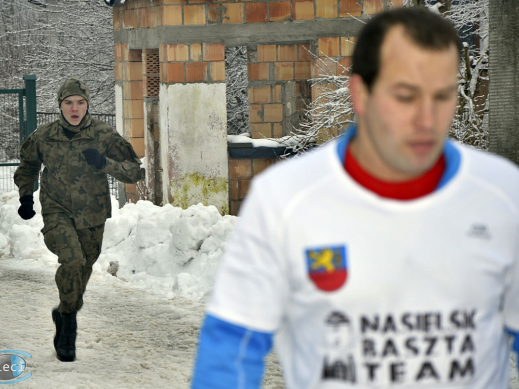 Ruszyli biegiem na pomoc, pomni powstańczej historii [FOTORELACJA]