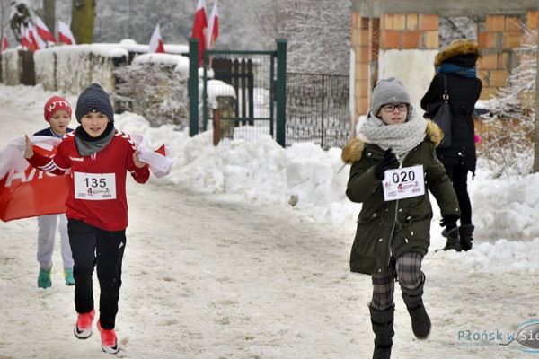 Ruszyli biegiem na pomoc, pomni powstańczej historii [FOTORELACJA]
