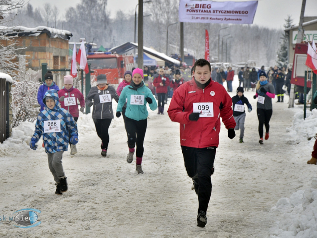 Ruszyli biegiem na pomoc, pomni powstańczej historii [FOTORELACJA]