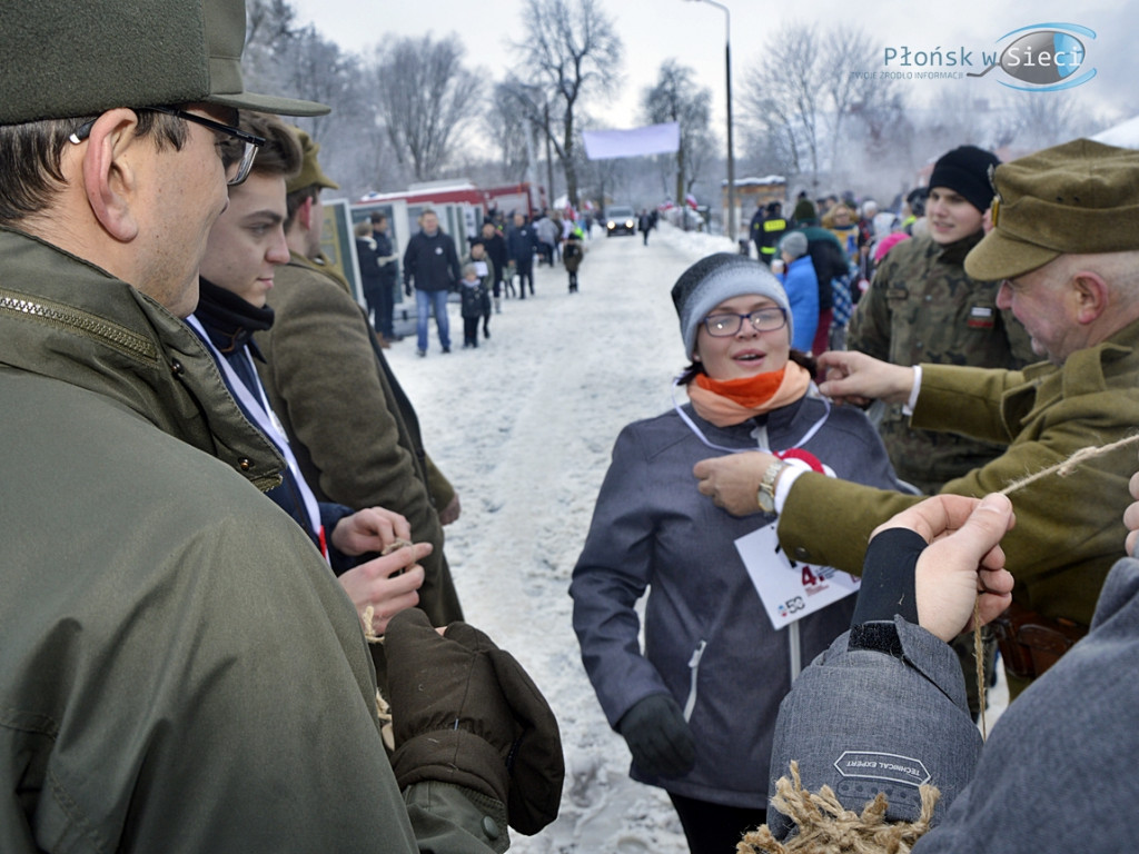 Ruszyli biegiem na pomoc, pomni powstańczej historii [FOTORELACJA]