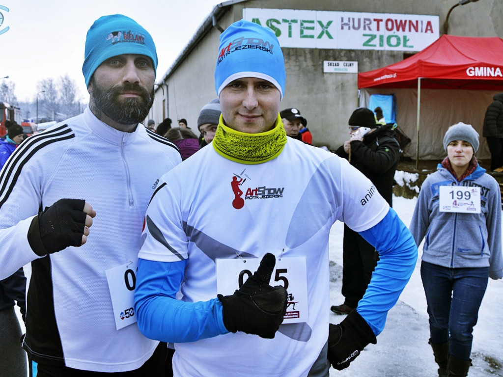 Ruszyli biegiem na pomoc, pomni powstańczej historii [FOTORELACJA]