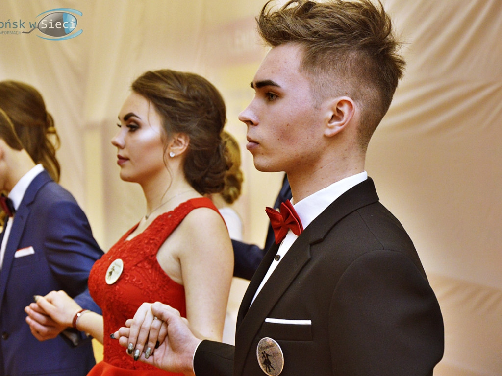 Studniówkowe balowanie maturzystów od Rutkowskiego!