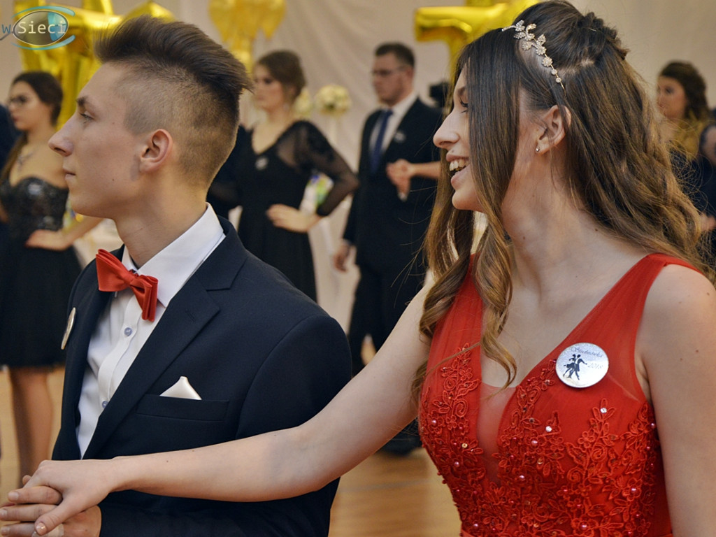 Studniówkowe balowanie maturzystów od Rutkowskiego!
