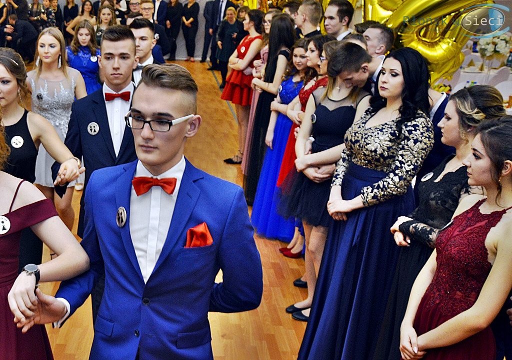 Studniówkowe balowanie maturzystów od Rutkowskiego!