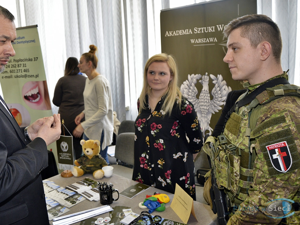 Targi edukacyjne impulsem do znalezienia najlepszej drogi rozwoju [FOTORELACJA]
