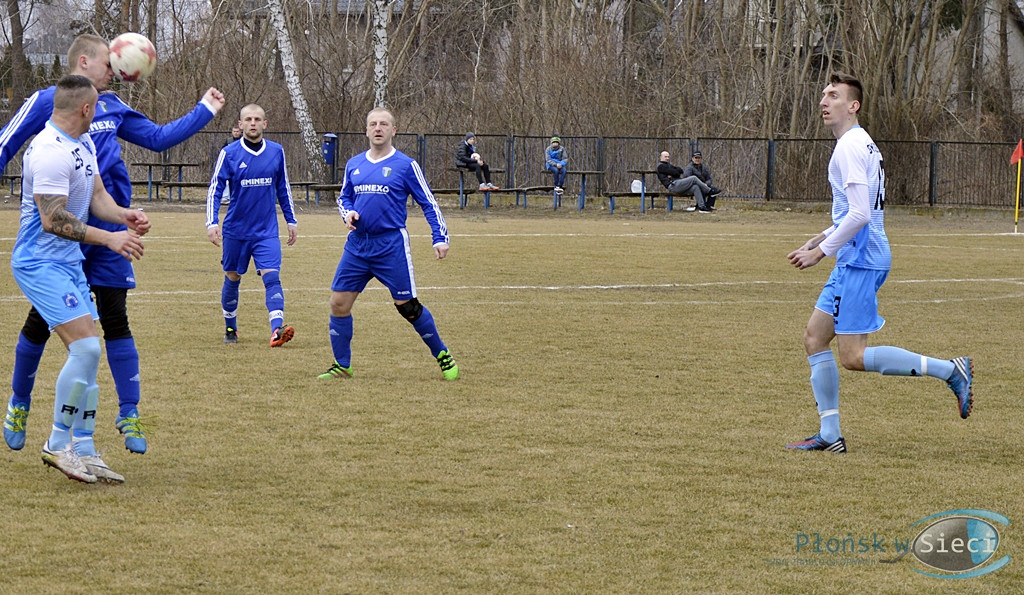 Wkra pnie się w tabeli okręgówki. Strzegowo znakautowane po przerwie [FOTORELACJA]