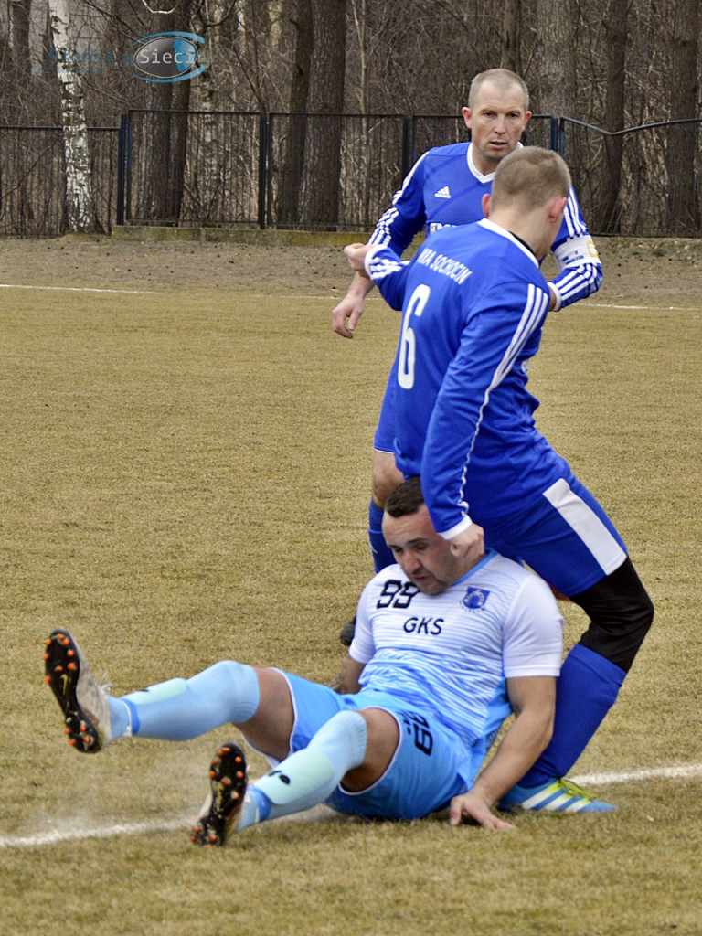 Wkra pnie się w tabeli okręgówki. Strzegowo znakautowane po przerwie [FOTORELACJA]