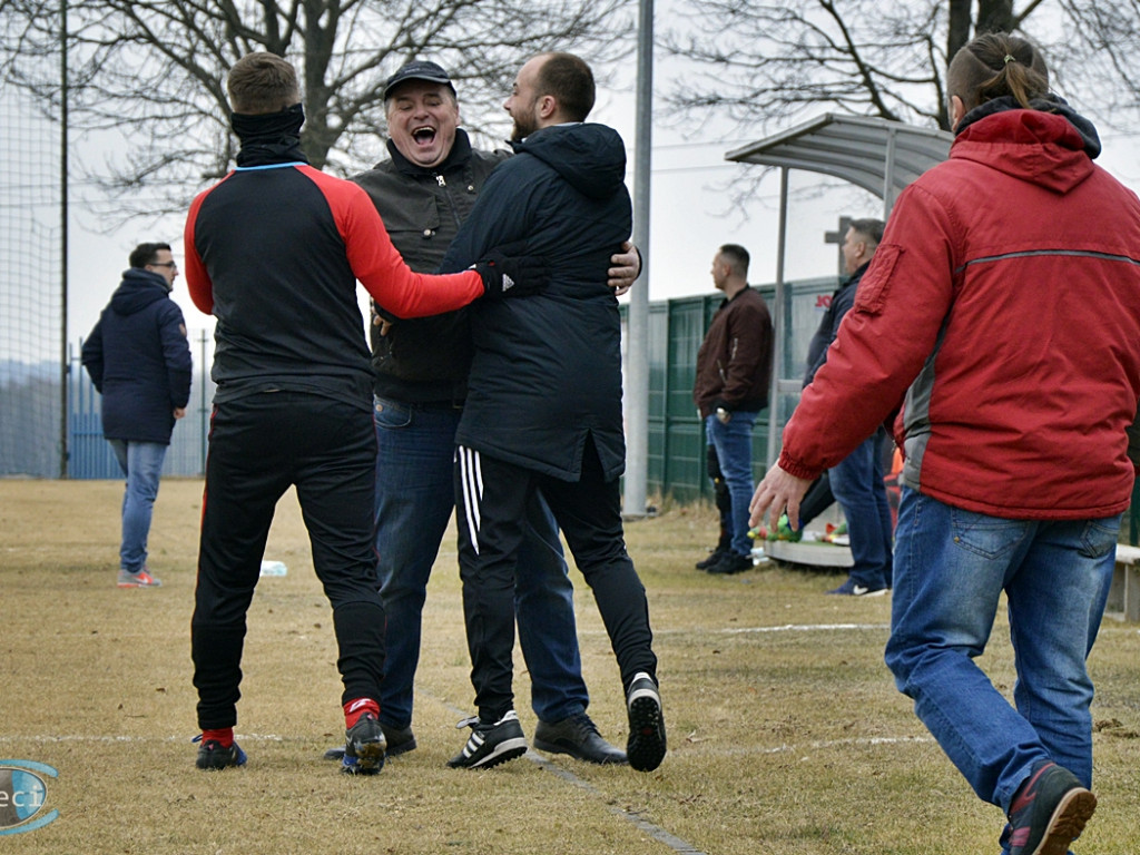 Korona bez punktów w meczu z Wąsewem [FOTO]