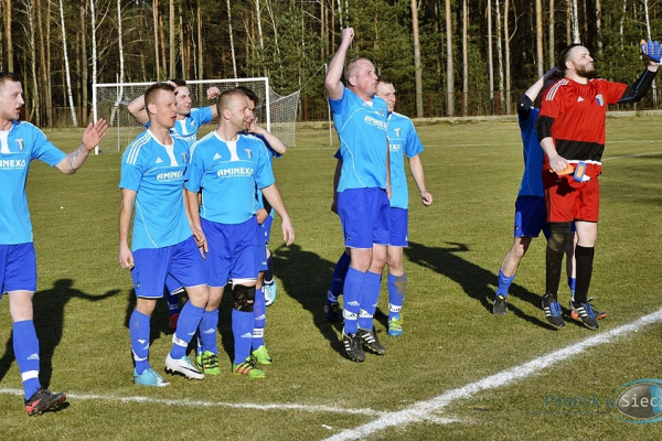 Derbowe starcie dla gospodarzy. Wkra nadal na fali. Spadek Sony