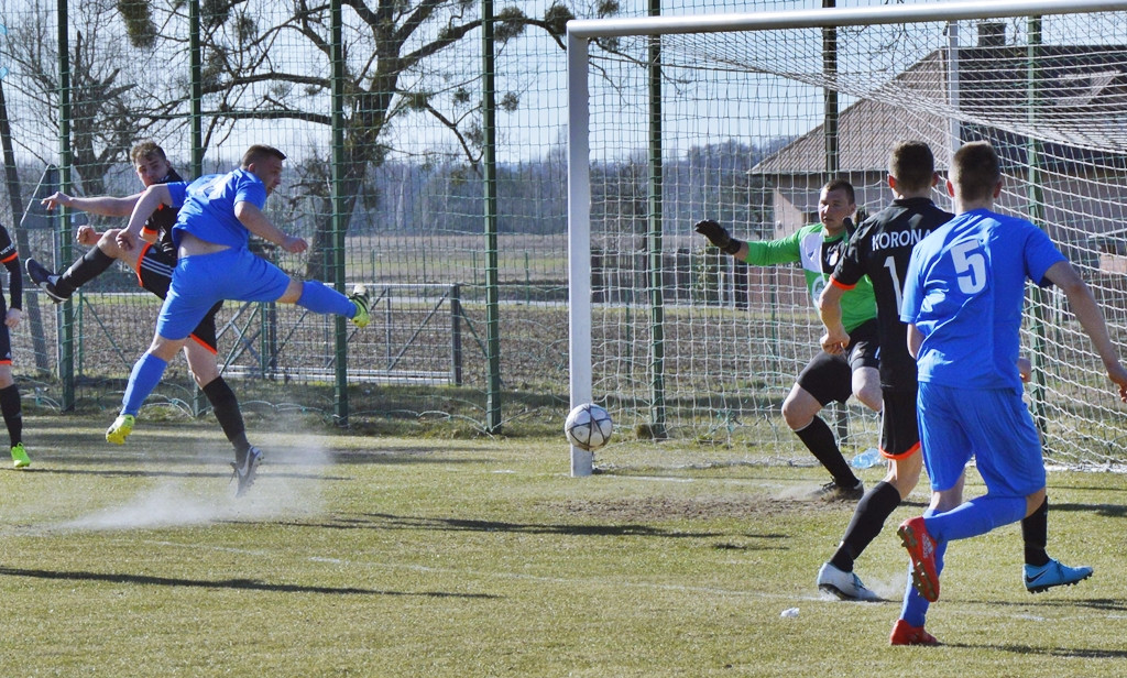 Pierwsza wygrana Korony tej wiosny. W pokonanym polu Jutrzenka [FOTORELACJA]