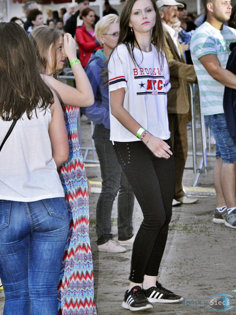 Majówka w Raciążu z przebojami Bayer Full [FOTORELACJA]