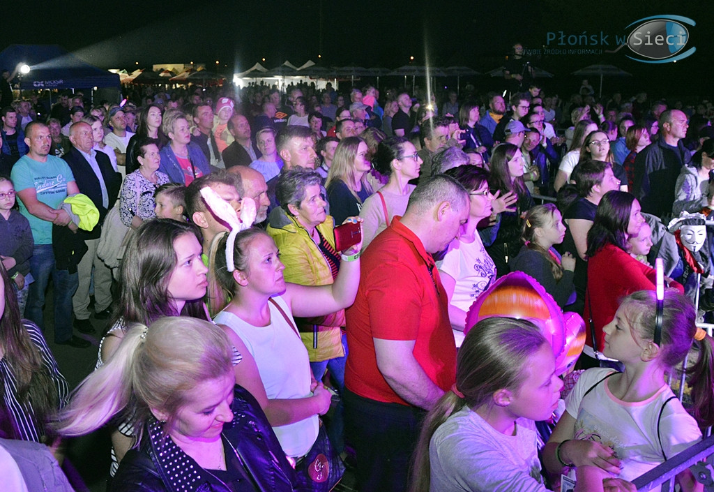 Majówka w Raciążu z przebojami Bayer Full [FOTORELACJA]