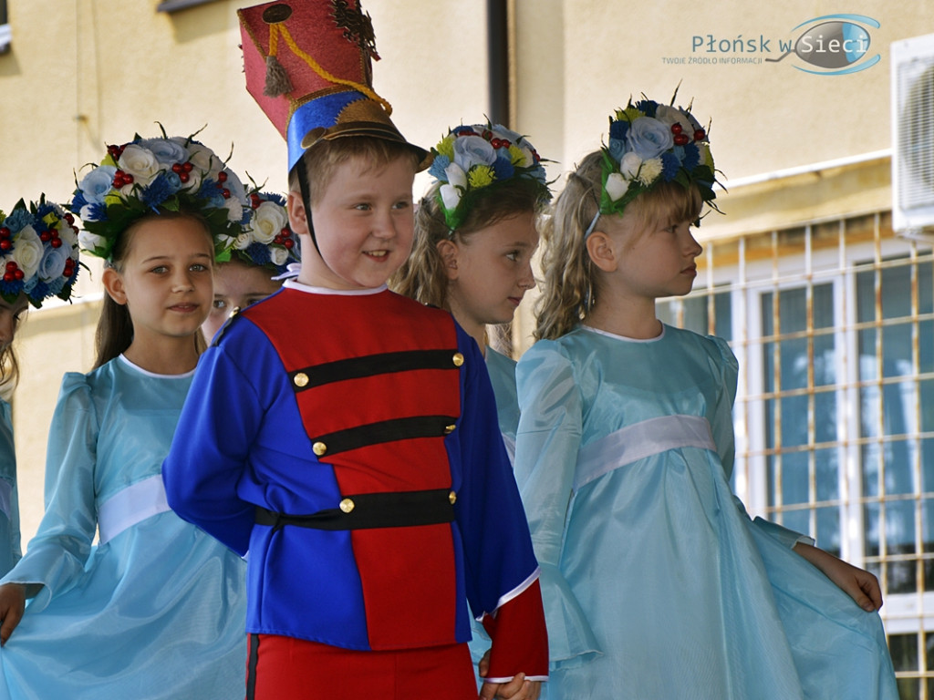 Śpiewali i tańczyli na cześć Niepodległej Polski [FOTORELACJA]