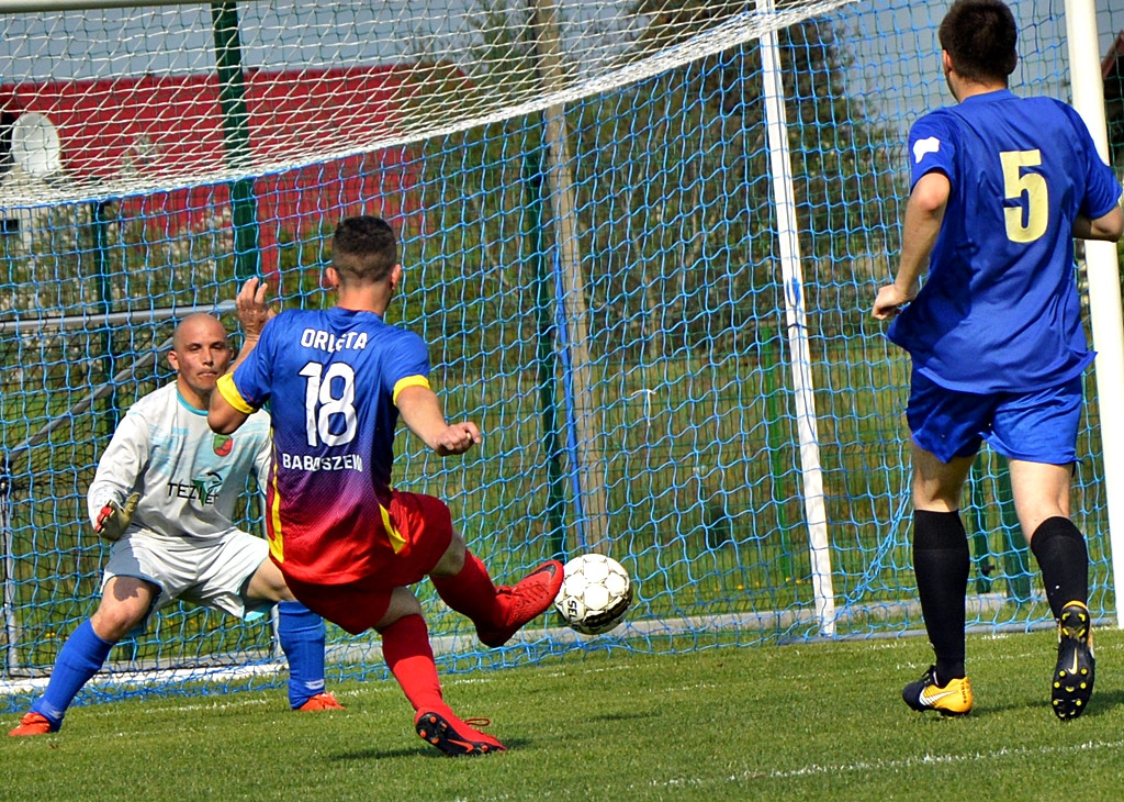 Orlęta postraszyły Żbika. Skuteczny mecz baboszewian [FOTO]