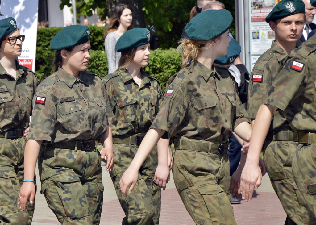 Niech się święci 3 maja! Polska przypomina nieco drużynę piłkarską... [FOTORELACJA]