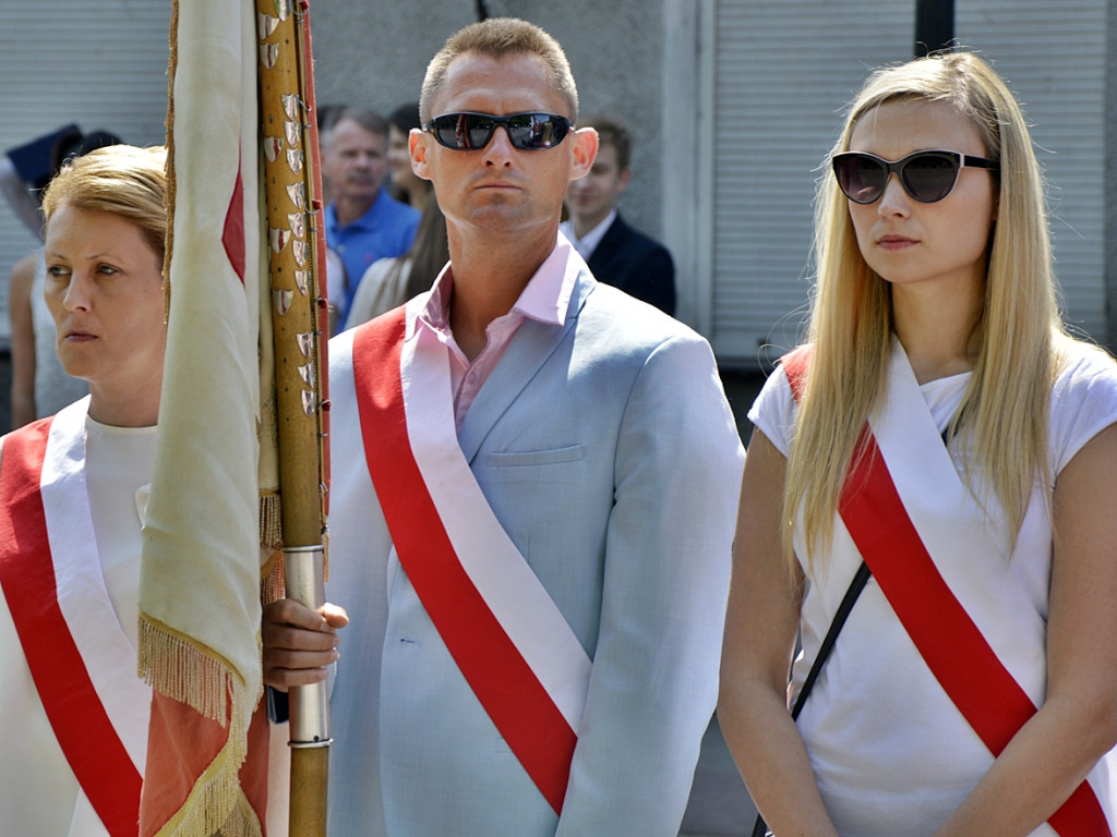 Niech się święci 3 maja! Polska przypomina nieco drużynę piłkarską... [FOTORELACJA]