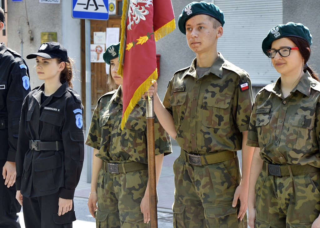 Niech się święci 3 maja! Polska przypomina nieco drużynę piłkarską... [FOTORELACJA]
