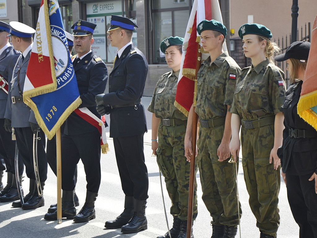 Niech się święci 3 maja! Polska przypomina nieco drużynę piłkarską... [FOTORELACJA]