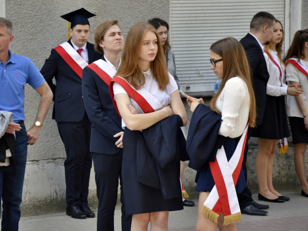 Niech się święci 3 maja! Polska przypomina nieco drużynę piłkarską... [FOTORELACJA]