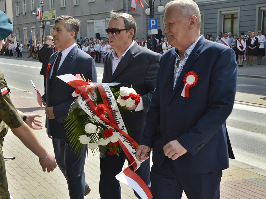 Niech się święci 3 maja! Polska przypomina nieco drużynę piłkarską... [FOTORELACJA]