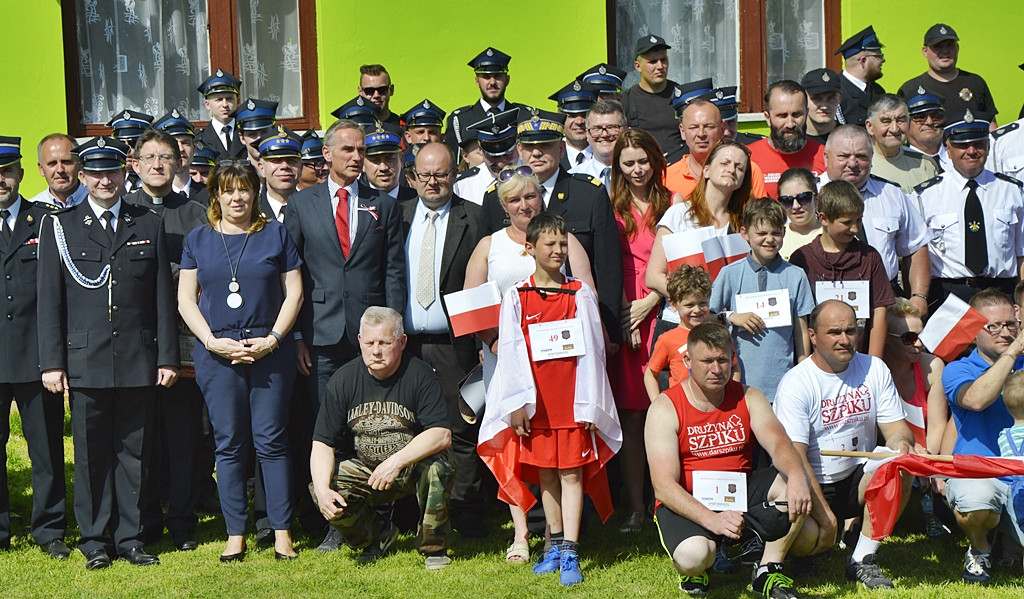 Dwie syreny, serca bicie OSP to jest ich życie. Trzeciomajowy bieg w Kownatach [FOTORELACJA]