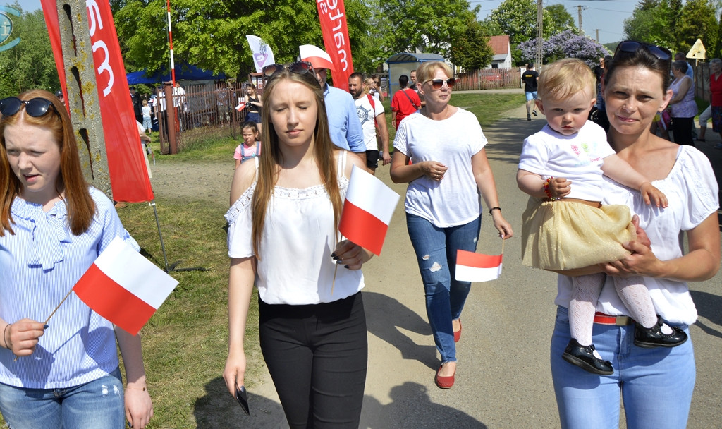 Dwie syreny, serca bicie OSP to jest ich życie. Trzeciomajowy bieg w Kownatach [FOTORELACJA]