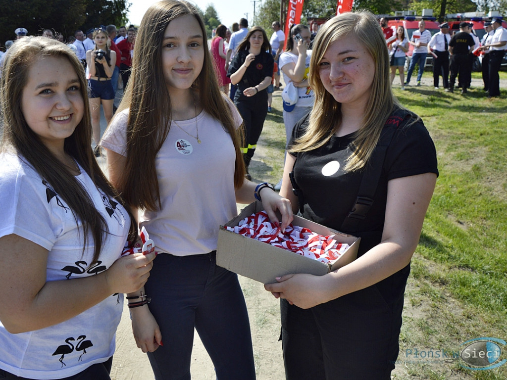 Dwie syreny, serca bicie OSP to jest ich życie. Trzeciomajowy bieg w Kownatach [FOTORELACJA]