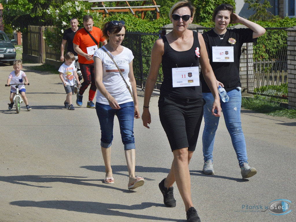 Dwie syreny, serca bicie OSP to jest ich życie. Trzeciomajowy bieg w Kownatach [FOTORELACJA]
