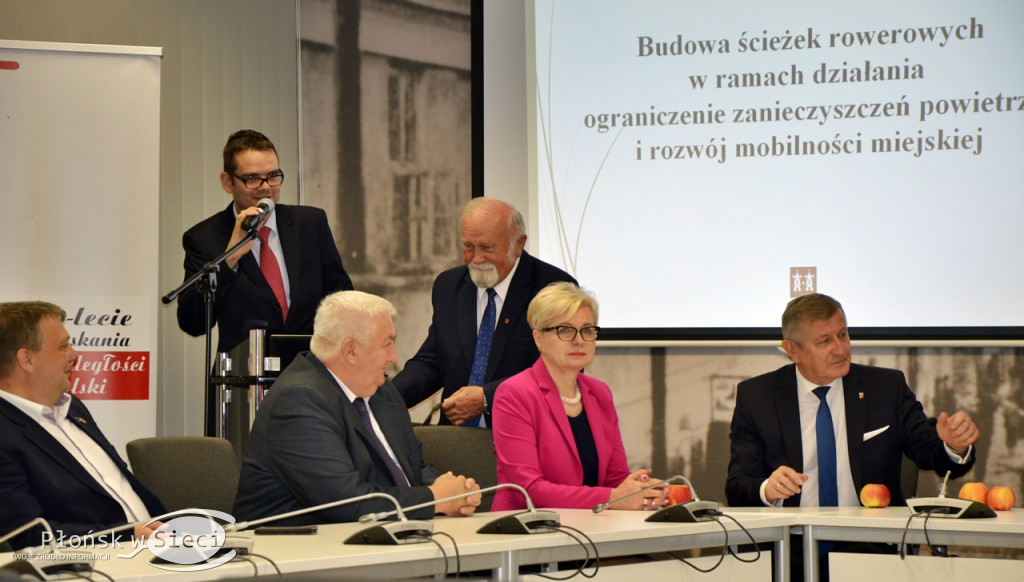 Podpisanie umowy na dotację dla Płońska