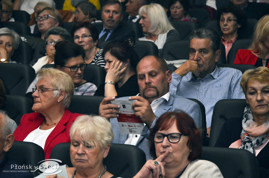 Przed koncertem tytuł dla marszałka Struzika