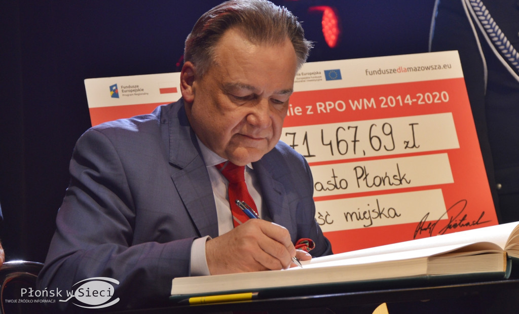 Przed koncertem tytuł dla marszałka Struzika