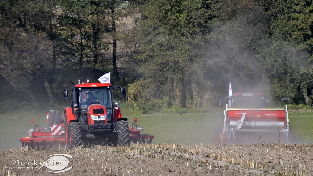 Jesienne pokazy polowe ciągników