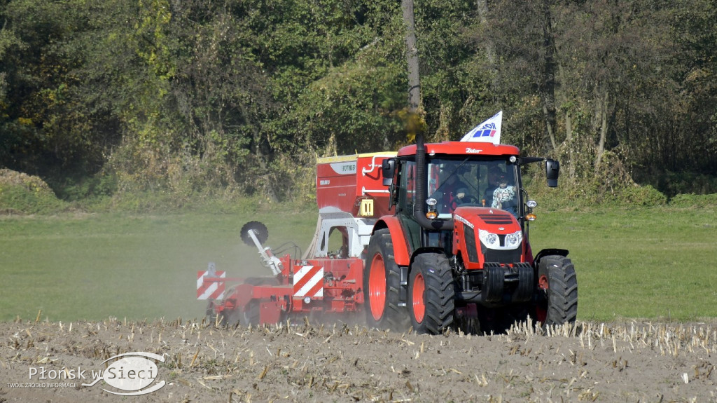 Jesienne pokazy polowe ciągników