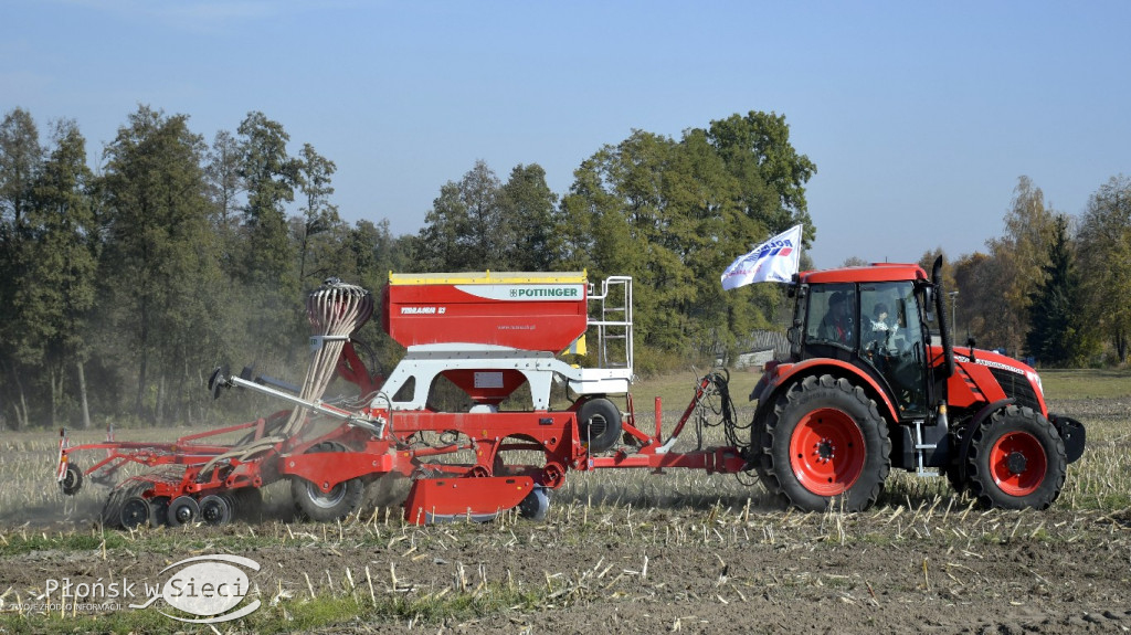 Jesienne pokazy polowe ciągników