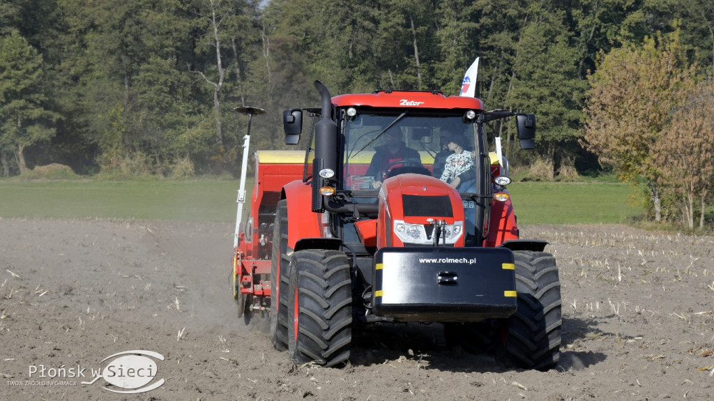Jesienne pokazy polowe ciągników