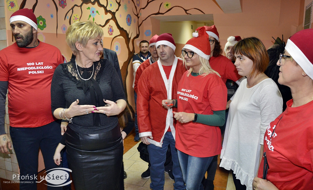 Moto-patriotyczni Mikołaje dla domu dziecka