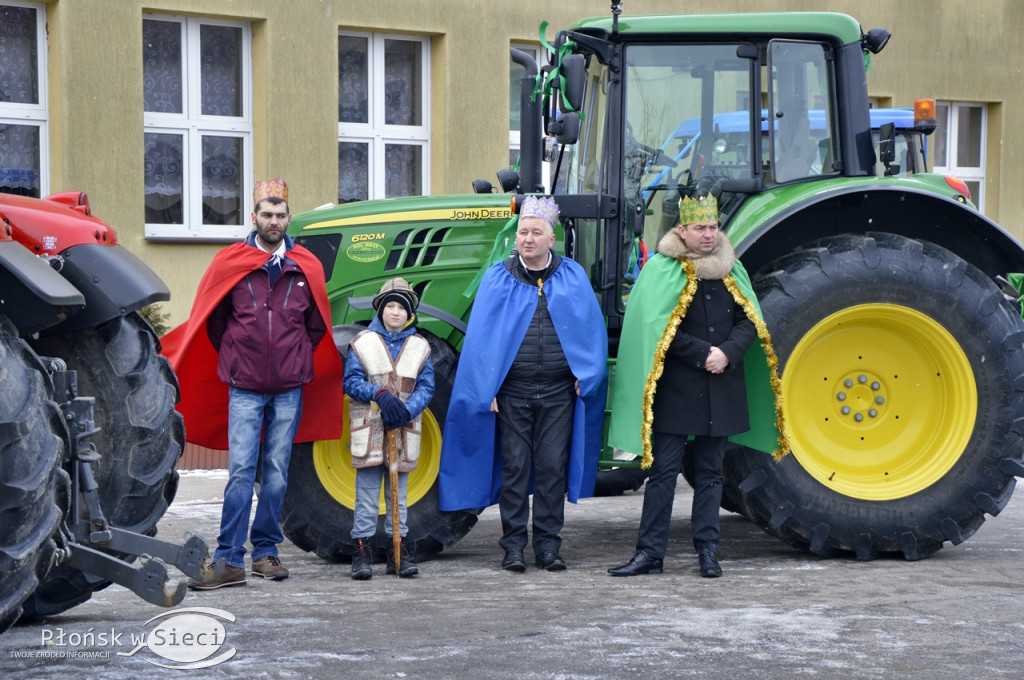 W Czerwińsku na traktorach do Jezusa