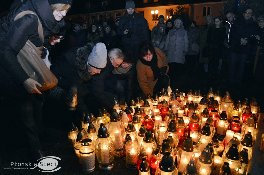 Płońsk okazał solidarność i sprzeciw wobec przemocy