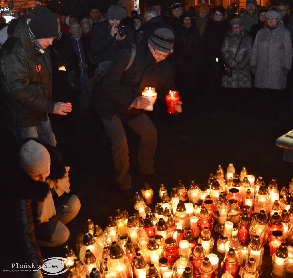Płońsk okazał solidarność i sprzeciw wobec przemocy