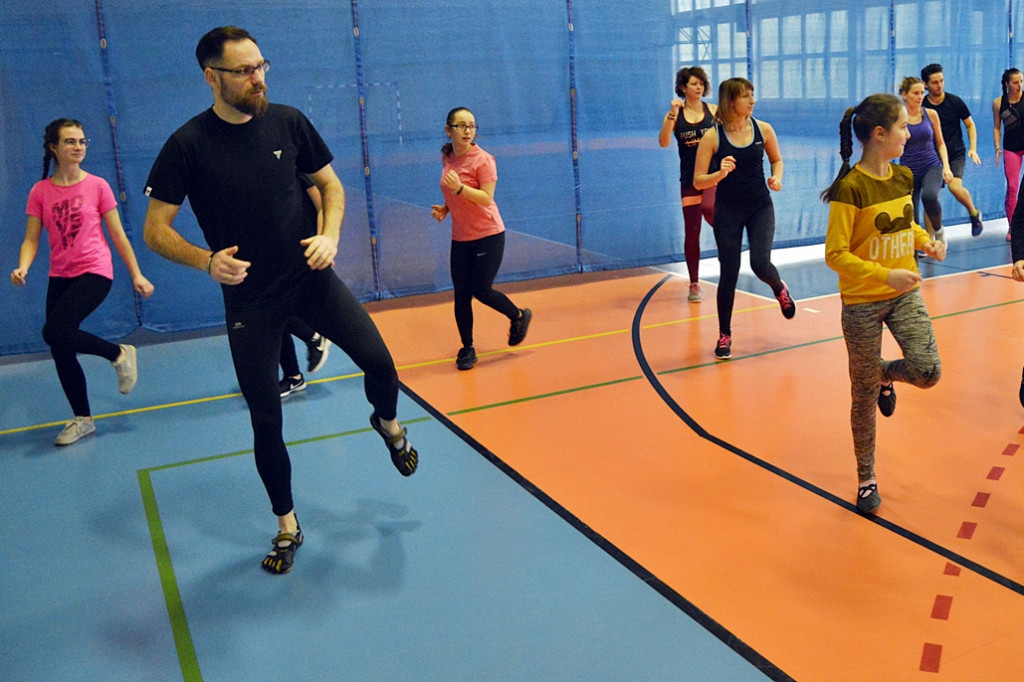 Charytatywny maraton fitness dla Elwiry