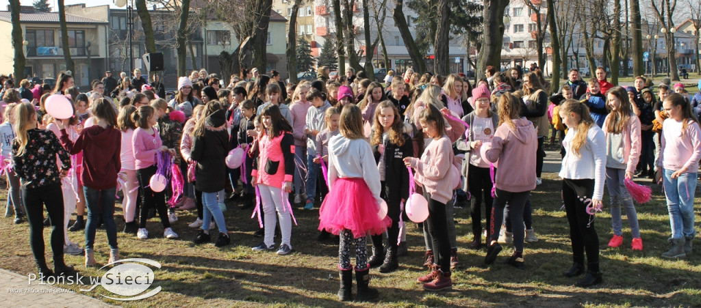Roztańczony happening w Raciążu