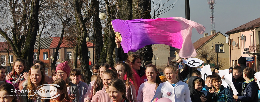 Roztańczony happening w Raciążu