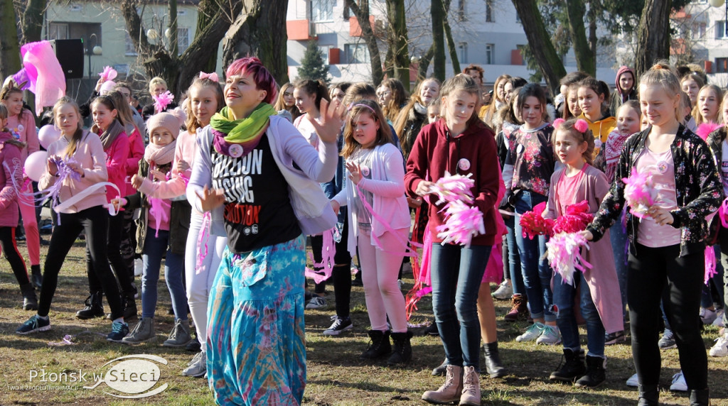 Roztańczony happening w Raciążu