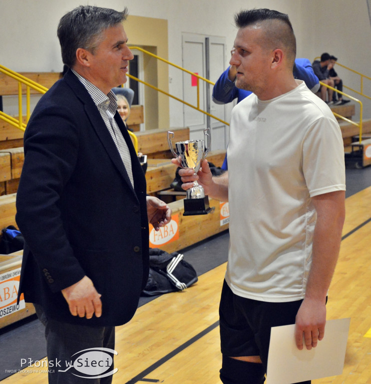 Dariusz Dziekanowski na halówce w Baboszewie
