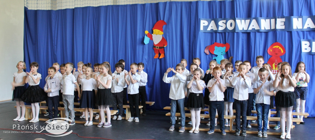 Pasowanie na czytelnika w ''jedynce