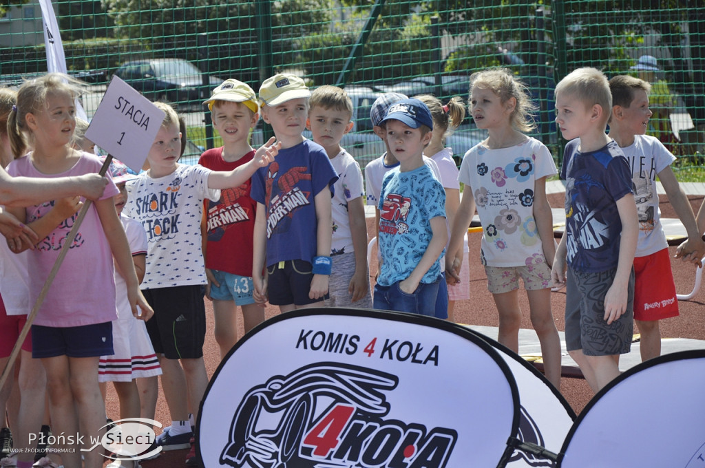 Dzień sportu w małej czwórce na szóstkę!