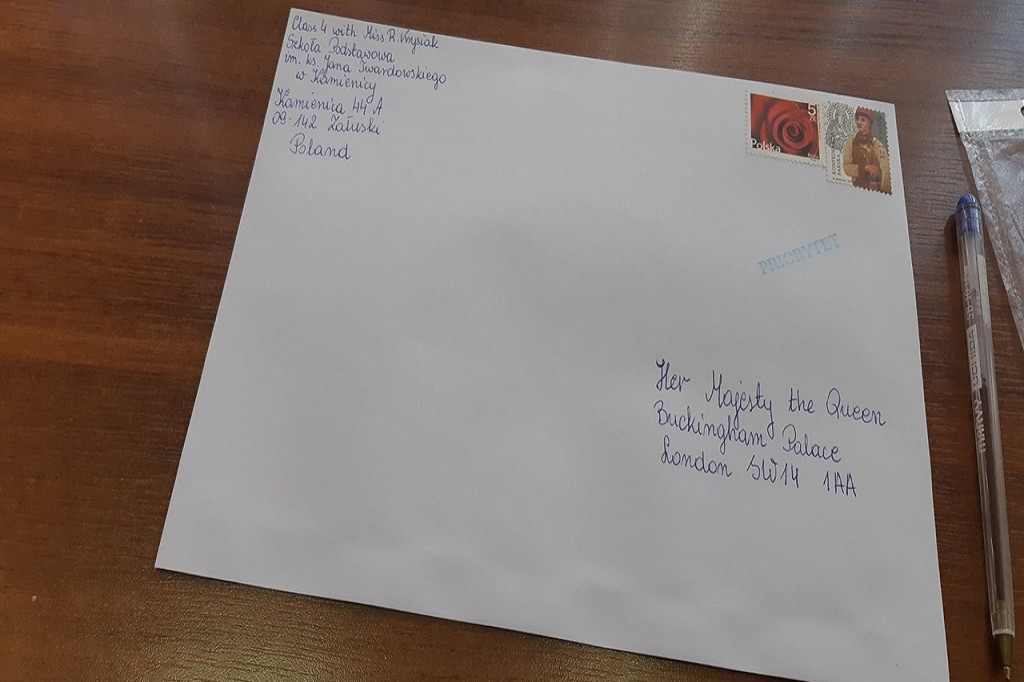 Uczniowie z Kamienicy piszą list do królowej...