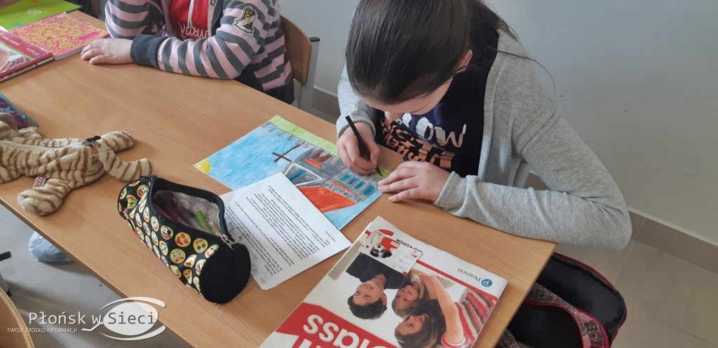 Uczniowie z Kamienicy piszą list do królowej...
