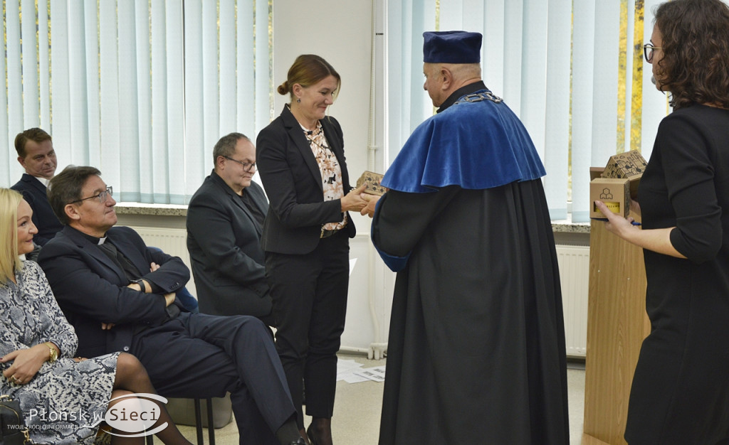 Inauguracja roku akademickiego na UTH